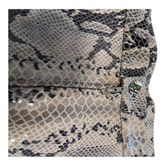 Helen Yarmak genuine vera pelle leather snakeskin print skirt, size 8 - Picture 11 of 14